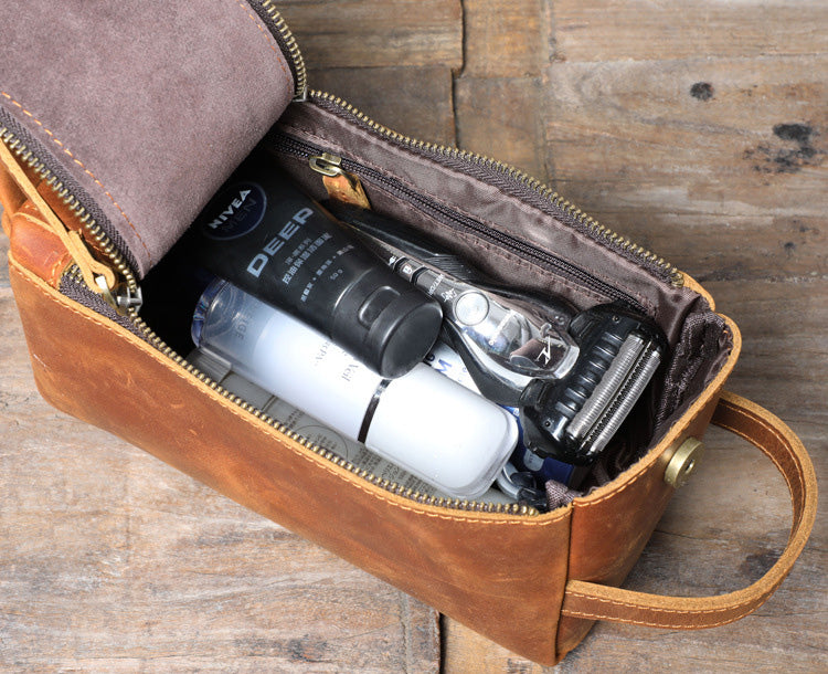 Custom Groomsmen Gift, Personalized Leather Toiletry Bag with Monogram, Leather Dopp Kit, Best Man Gifts