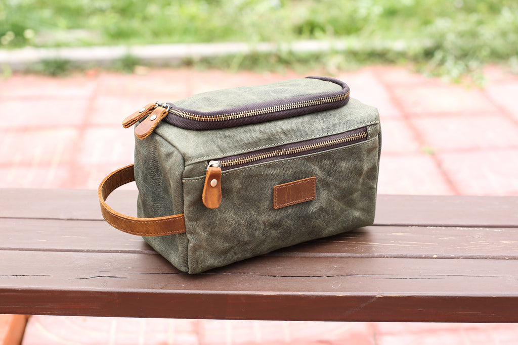 Personalized Dopp Kit Groomsmen Toiletry Bag Wedding Gift Groom Husband Father Brother Boyfriend Travel Case