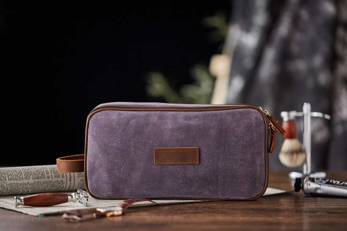 Personalized Groomsmen Gifts, Waxed Canvas Toiletry Bag with Monogram, Dopp  Kit, Best Man Gift